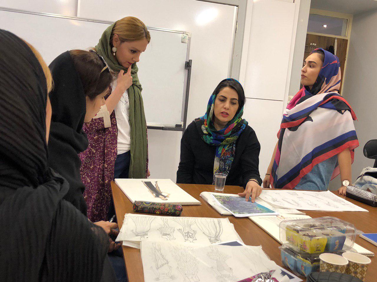 آموزش طراحی لباس تخصصی در غرب تهران